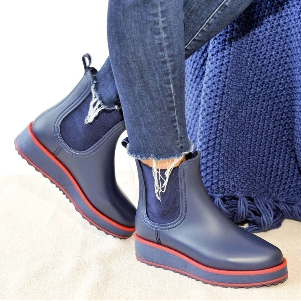Bernando Willa Platform Black Rain Boot 11